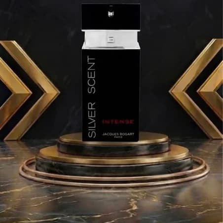 Frasco preto do perfume Jacques Bogart Silver Scent Intense